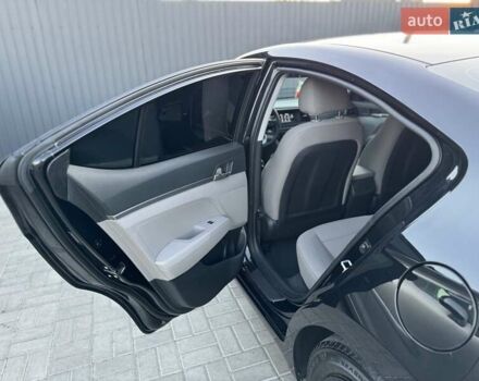 Черный Хендай Элантра, объемом двигателя 2 л и пробегом 54 тыс. км за 14700 $, фото 12 на Automoto.ua