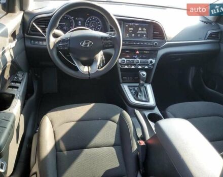 Хендай Элантра 2020 в Киеве на Automoto.ua Черный Хендай Элантра, объемом двигателя 2 л и пробегом 54 тыс. км за 2800 $, фото 7 на Automoto.ua