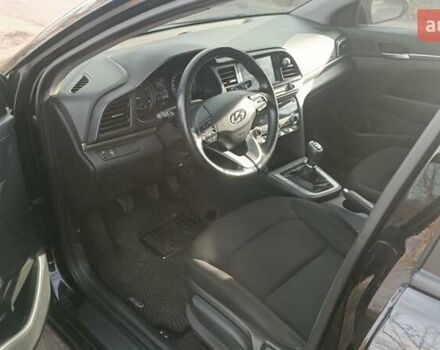 Черный Хендай Элантра, объемом двигателя 1.59 л и пробегом 98 тыс. км за 13800 $, фото 12 на Automoto.ua