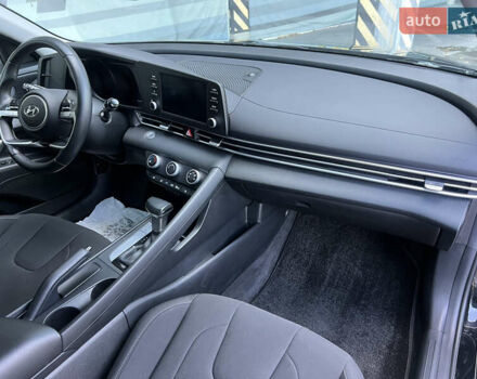 Чорний Хендай Елантра, об'ємом двигуна 2 л та пробігом 90 тис. км за 17500 $, фото 57 на Automoto.ua