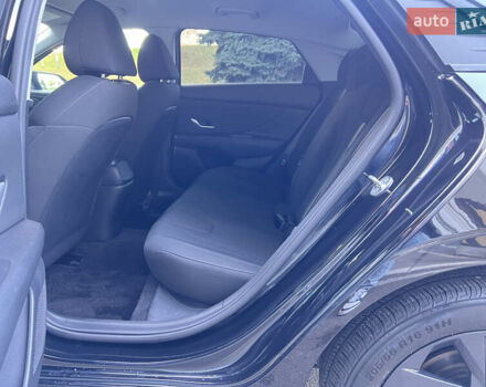 Чорний Хендай Елантра, об'ємом двигуна 2 л та пробігом 90 тис. км за 17500 $, фото 43 на Automoto.ua