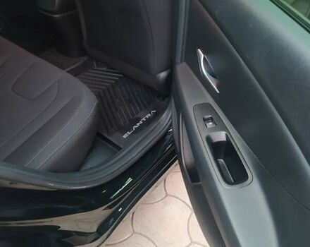 Черный Хендай Элантра, объемом двигателя 1.58 л и пробегом 83 тыс. км за 18999 $, фото 8 на Automoto.ua