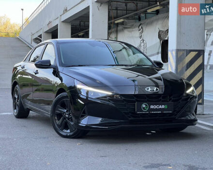 Чорний Хендай Елантра, об'ємом двигуна 2 л та пробігом 90 тис. км за 17500 $, фото 2 на Automoto.ua