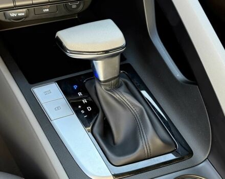 Черный Хендай Элантра, объемом двигателя 2 л и пробегом 23 тыс. км за 3800 $, фото 8 на Automoto.ua