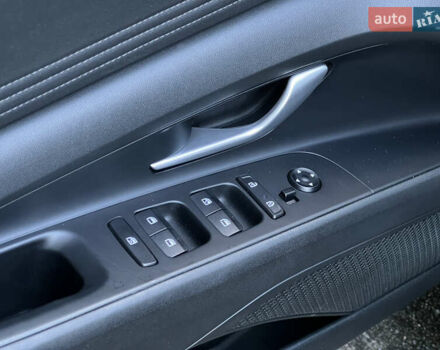 Чорний Хендай Елантра, об'ємом двигуна 2 л та пробігом 90 тис. км за 17500 $, фото 31 на Automoto.ua