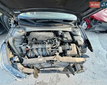 Черный Хендай Элантра, объемом двигателя 2 л и пробегом 85 тыс. км за 11000 $, фото 22 на Automoto.ua