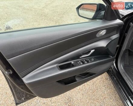 Черный Хендай Элантра, объемом двигателя 2 л и пробегом 92 тыс. км за 12998 $, фото 7 на Automoto.ua