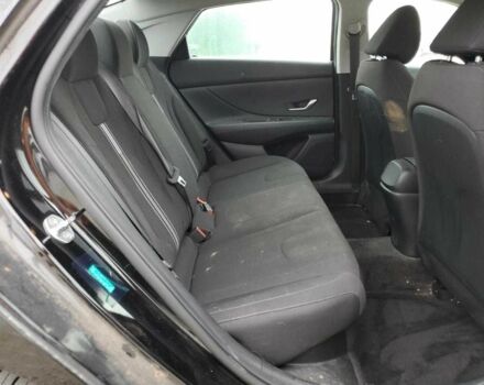 Черный Хендай Элантра, объемом двигателя 1.6 л и пробегом 96 тыс. км за 5300 $, фото 9 на Automoto.ua