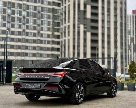 Черный Хендай Элантра, объемом двигателя 1.6 л и пробегом 142 тыс. км за 21500 $, фото 4 на Automoto.ua