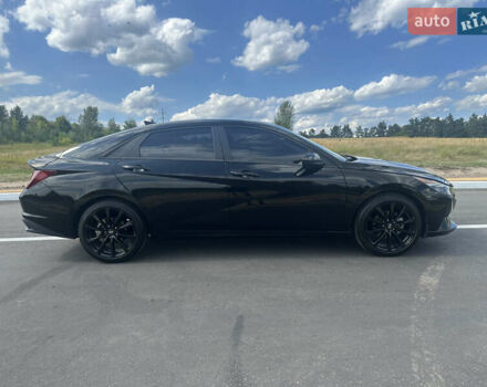 Черный Хендай Элантра, объемом двигателя 2 л и пробегом 69 тыс. км за 17400 $, фото 1 на Automoto.ua