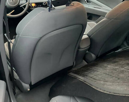 Чорний Хендай Елантра, об'ємом двигуна 2 л та пробігом 23 тис. км за 16750 $, фото 12 на Automoto.ua