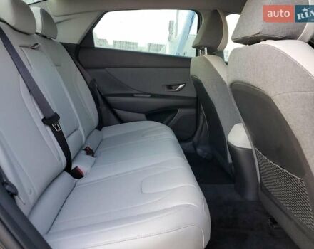 Черный Хендай Элантра, объемом двигателя 1.58 л и пробегом 18 тыс. км за 6100 $, фото 9 на Automoto.ua