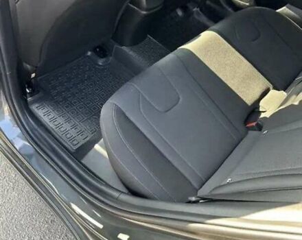 Черный Хендай Элантра, объемом двигателя 1.59 л и пробегом 46 тыс. км за 16700 $, фото 7 на Automoto.ua