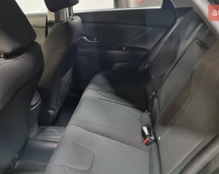 Черный Хендай Элантра, объемом двигателя 1.59 л и пробегом 55 тыс. км за 17900 $, фото 6 на Automoto.ua