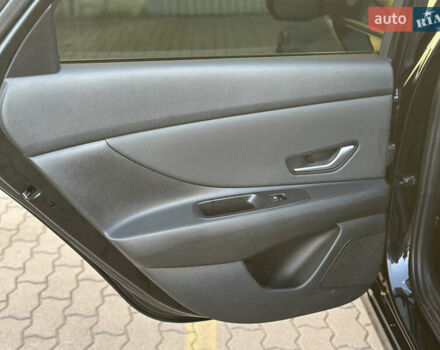 Хендай Элантра 2023 в Львове на Automoto.ua Черный Хендай Элантра, объемом двигателя 2 л и пробегом 100 тыс. км за 17900 $, фото 54 на Automoto.ua