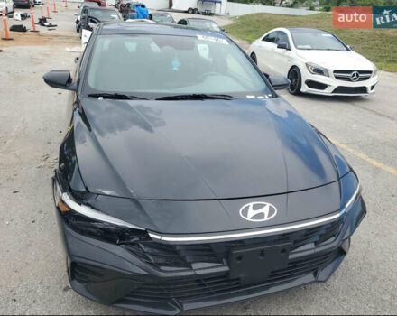 Черный Хендай Элантра, объемом двигателя 2 л и пробегом 9 тыс. км за 2490 $, фото 4 на Automoto.ua