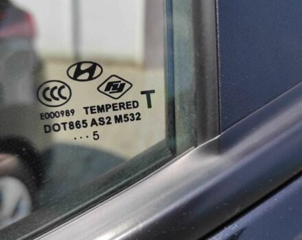 Черный Хендай Элантра, объемом двигателя 1.8 л и пробегом 124 тыс. км за 9000 $, фото 5 на Automoto.ua