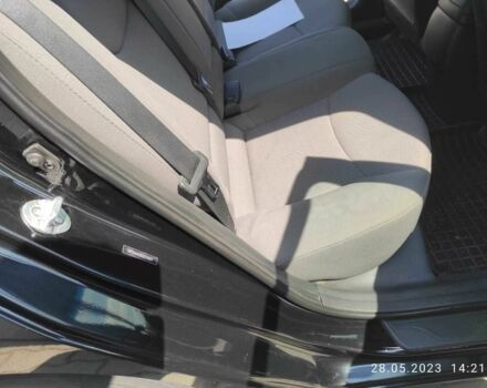 Черный Хендай Элантра, объемом двигателя 1.8 л и пробегом 124 тыс. км за 9000 $, фото 19 на Automoto.ua