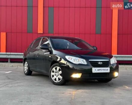 Черный Хендай Элантра, объемом двигателя 1.59 л и пробегом 310 тыс. км за 5290 $, фото 1 на Automoto.ua