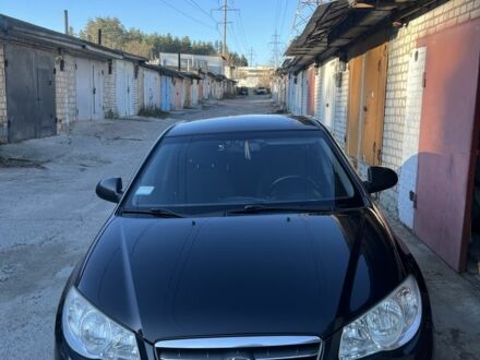 Черный Хендай Элантра, объемом двигателя 1.6 л и пробегом 240 тыс. км за 6411 $, фото 1 на Automoto.ua