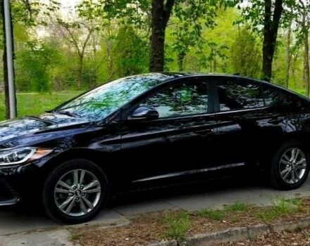 Черный Хендай Элантра, объемом двигателя 2 л и пробегом 110 тыс. км за 10700 $, фото 1 на Automoto.ua