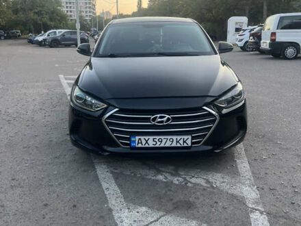 Черный Хендай Элантра, объемом двигателя 1.59 л и пробегом 210 тыс. км за 9300 $, фото 1 на Automoto.ua