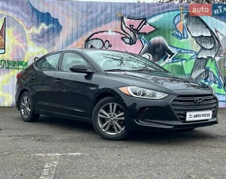 Черный Хендай Элантра, объемом двигателя 2 л и пробегом 138 тыс. км за 11990 $, фото 1 на Automoto.ua