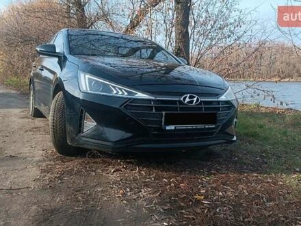 Черный Хендай Элантра, объемом двигателя 1.59 л и пробегом 98 тыс. км за 13800 $, фото 1 на Automoto.ua