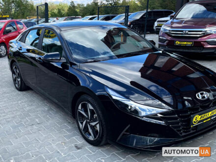 Хендай Елантра 2021 у Чернівцях на Automoto.ua Чорний Хендай Елантра, об'ємом двигуна 2 л та пробігом 5 тис. км за 21500 $, фото 1 на Automoto.ua