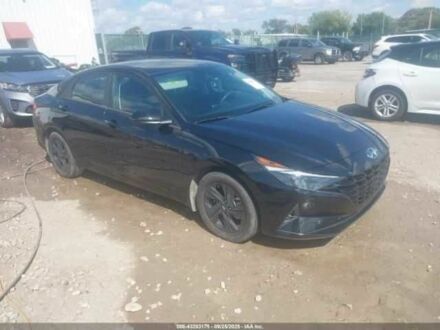 Хендай Элантра 2022 в Ивано-Франковске на Automoto.ua Черный Хендай Элантра, объемом двигателя 2 л и пробегом 58 тыс. км за 4000 $, фото 1 на Automoto.ua