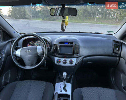 Фіолетовий Хендай Елантра, об'ємом двигуна 1.6 л та пробігом 198 тис. км за 6850 $, фото 28 на Automoto.ua