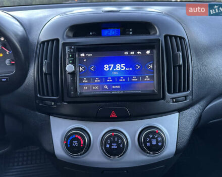 Фиолетовый Хендай Элантра, объемом двигателя 1.6 л и пробегом 198 тыс. км за 6750 $, фото 32 на Automoto.ua