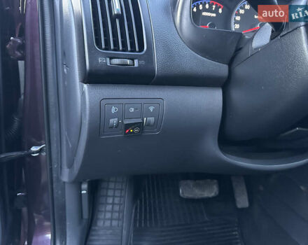 Фіолетовий Хендай Елантра, об'ємом двигуна 1.6 л та пробігом 198 тис. км за 6850 $, фото 31 на Automoto.ua