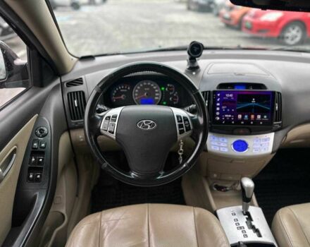 Фиолетовый Хендай Элантра, объемом двигателя 2 л и пробегом 322 тыс. км за 7400 $, фото 13 на Automoto.ua