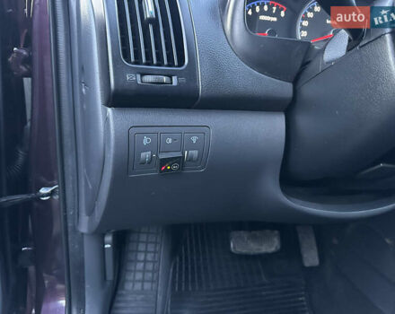 Фиолетовый Хендай Элантра, объемом двигателя 1.6 л и пробегом 198 тыс. км за 6750 $, фото 30 на Automoto.ua