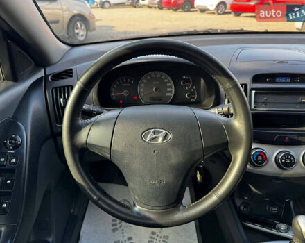 Хендай Элантра 2007 в Днепре (Днепропетровске) на Automoto.ua Фиолетовый Хендай Элантра, объемом двигателя 1.6 л и пробегом 70 тыс. км за 6300 $, фото 10 на Automoto.ua