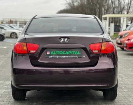 Фиолетовый Хендай Элантра, объемом двигателя 2 л и пробегом 322 тыс. км за 7400 $, фото 4 на Automoto.ua
