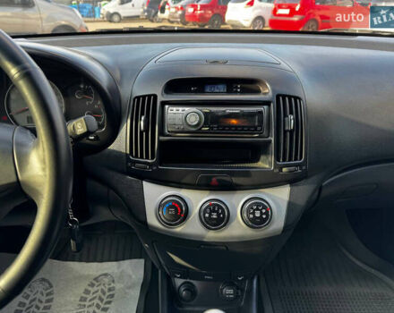 Хендай Элантра 2007 в Днепре (Днепропетровске) на Automoto.ua Фиолетовый Хендай Элантра, объемом двигателя 1.6 л и пробегом 70 тыс. км за 6300 $, фото 9 на Automoto.ua