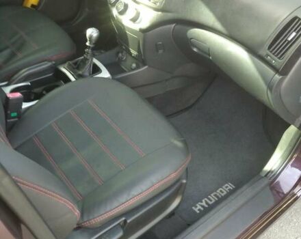 Фиолетовый Хендай Элантра, объемом двигателя 1.59 л и пробегом 192 тыс. км за 6500 $, фото 6 на Automoto.ua