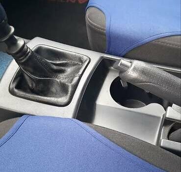 Хендай Элантра 2008 в Василькове на Automoto.ua Фиолетовый Хендай Элантра, объемом двигателя 1.59 л и пробегом 262 тыс. км за 5500 $, фото 5 на Automoto.ua