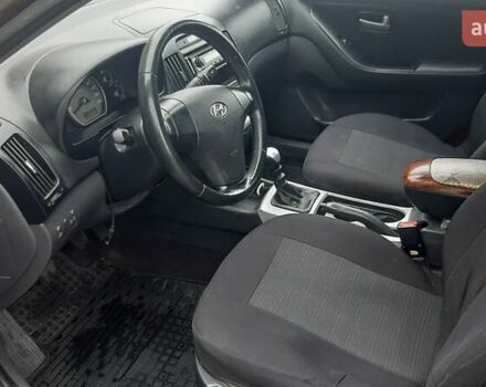 Фиолетовый Хендай Элантра, объемом двигателя 1.6 л и пробегом 230 тыс. км за 6200 $, фото 4 на Automoto.ua