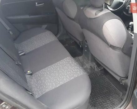 Фиолетовый Хендай Элантра, объемом двигателя 1.6 л и пробегом 230 тыс. км за 6200 $, фото 5 на Automoto.ua