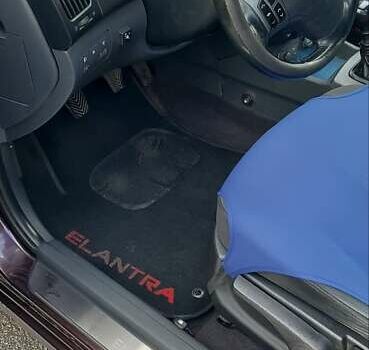 Хендай Элантра 2008 в Василькове на Automoto.ua Фиолетовый Хендай Элантра, объемом двигателя 1.59 л и пробегом 262 тыс. км за 5500 $, фото 4 на Automoto.ua