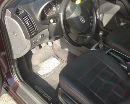 Фиолетовый Хендай Элантра, объемом двигателя 1.59 л и пробегом 192 тыс. км за 6500 $, фото 7 на Automoto.ua