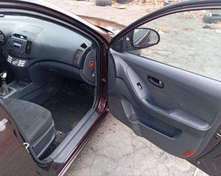 Фіолетовий Хендай Елантра, об'ємом двигуна 0 л та пробігом 350 тис. км за 6400 $, фото 8 на Automoto.ua