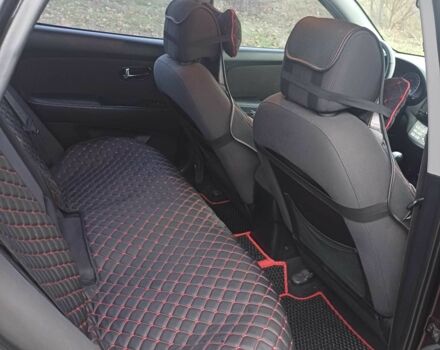 Фиолетовый Хендай Элантра, объемом двигателя 1.6 л и пробегом 204 тыс. км за 5900 $, фото 2 на Automoto.ua