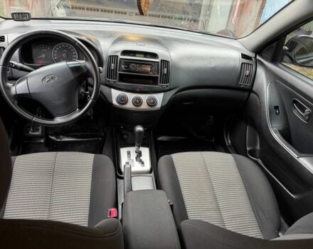 Фиолетовый Хендай Элантра, объемом двигателя 1.6 л и пробегом 216 тыс. км за 6500 $, фото 8 на Automoto.ua