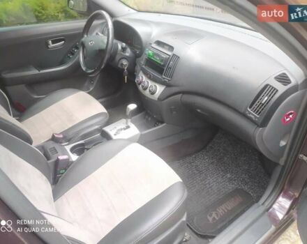 Коричневый Хендай Элантра, объемом двигателя 1.6 л и пробегом 158 тыс. км за 5500 $, фото 10 на Automoto.ua