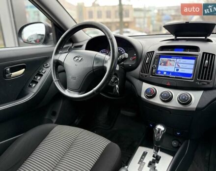 Коричневый Хендай Элантра, объемом двигателя 1.59 л и пробегом 199 тыс. км за 6300 $, фото 9 на Automoto.ua