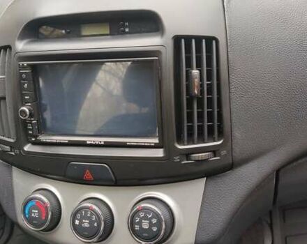 Коричневый Хендай Элантра, объемом двигателя 1.6 л и пробегом 199 тыс. км за 5800 $, фото 7 на Automoto.ua